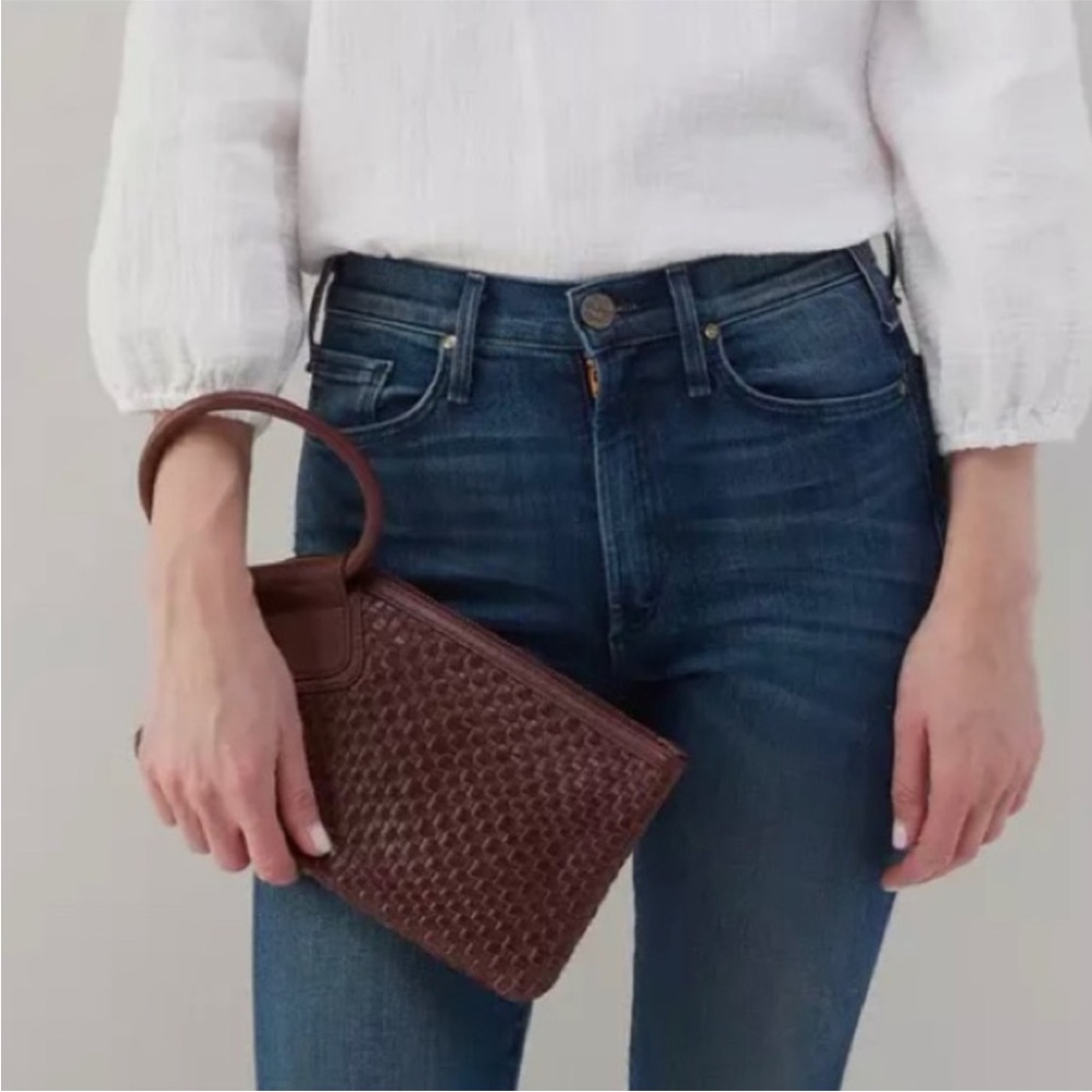 Hobo Sable Wristlet 💖 - Picture 5 of 8